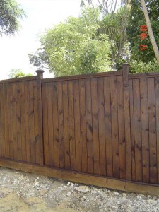 product-Tongue%20and%20groove%20capped%20fence-TGV-style-capped-fence[1]